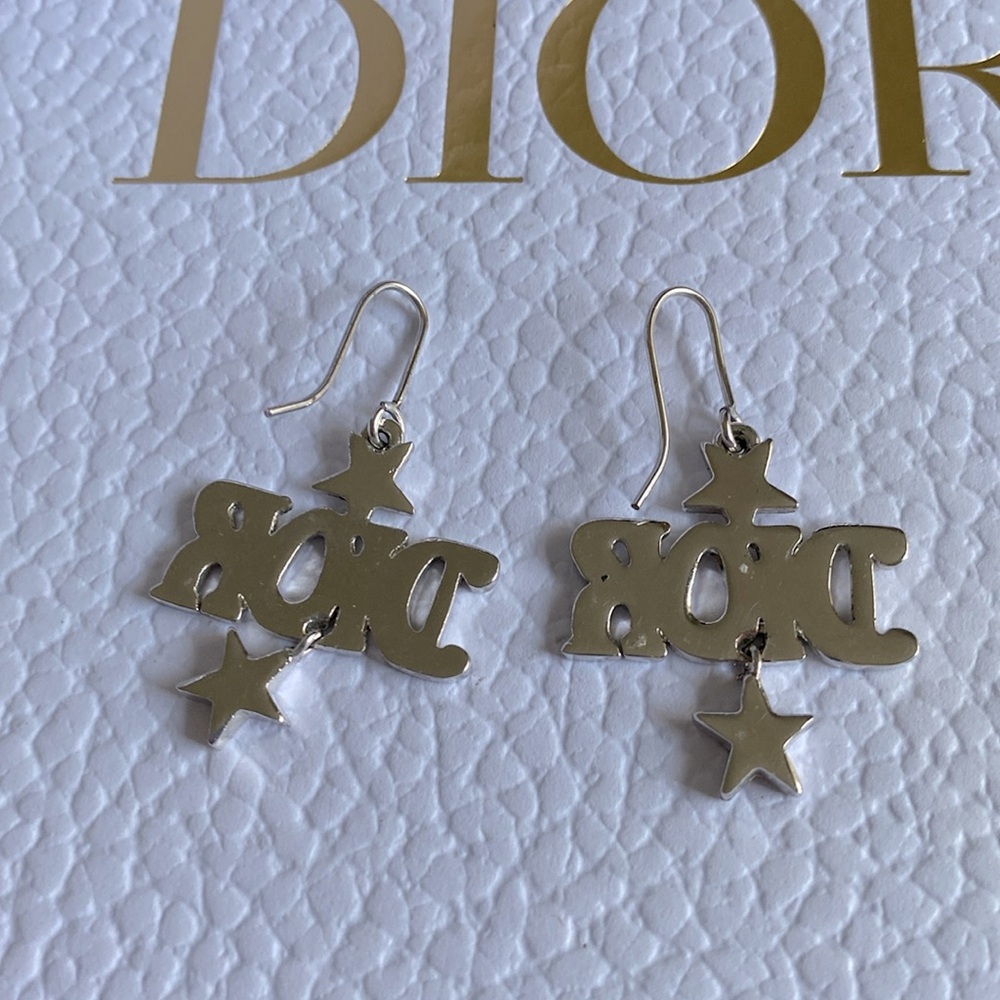 Y2K Dior Star Dangle Earrings - Picture 4 of 5